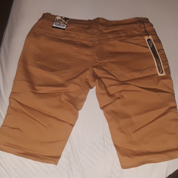 Super comfy stretch shorts - Picture 3 of 5